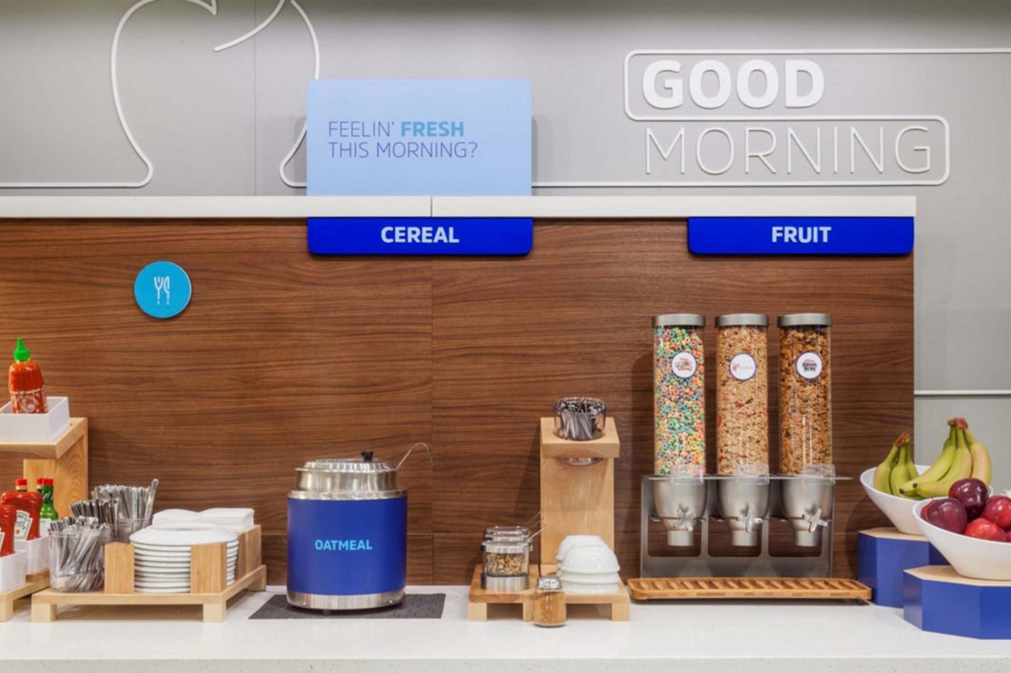 Holiday Inn Express Lawrence By Ihg Buitenkant foto