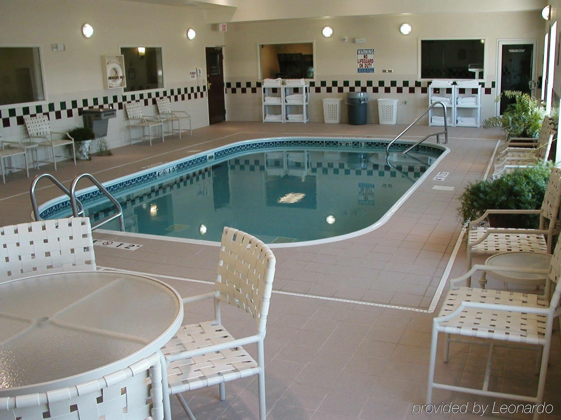 Holiday Inn Express Lawrence By Ihg Buitenkant foto